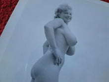 Load image into Gallery viewer, Vintage Nude Erotic Pinup Silver Gelatin Photo Virginia Bell             A76B
